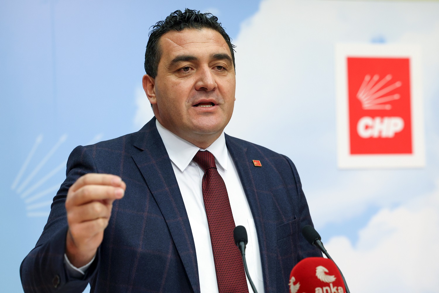 Nedir Bu Gençlerin Sizden Çektiği