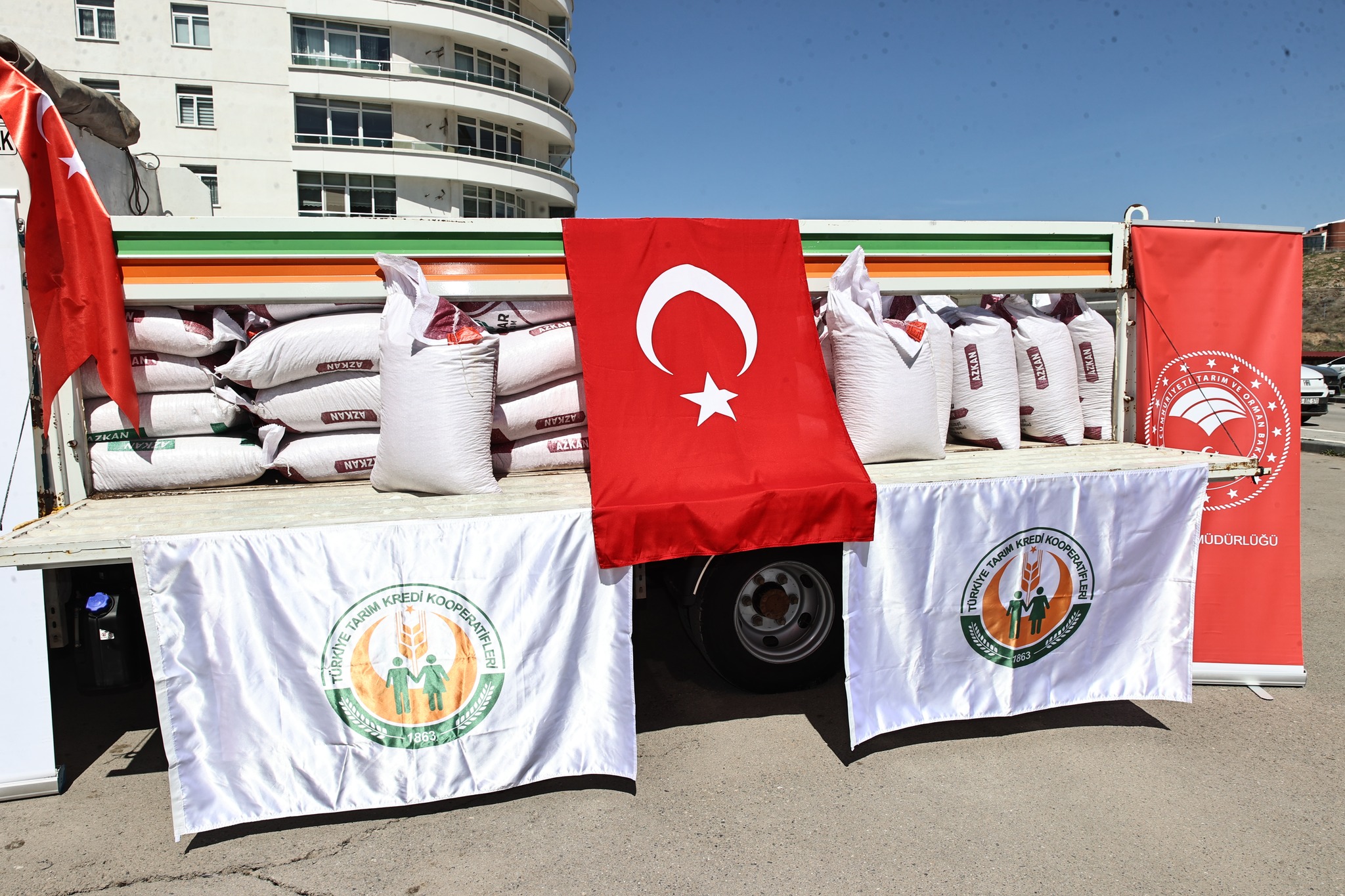 Tarımda önemli bir üretim potansiyeline sahip olan ilimizde çiftçilere destekler sürüyor.