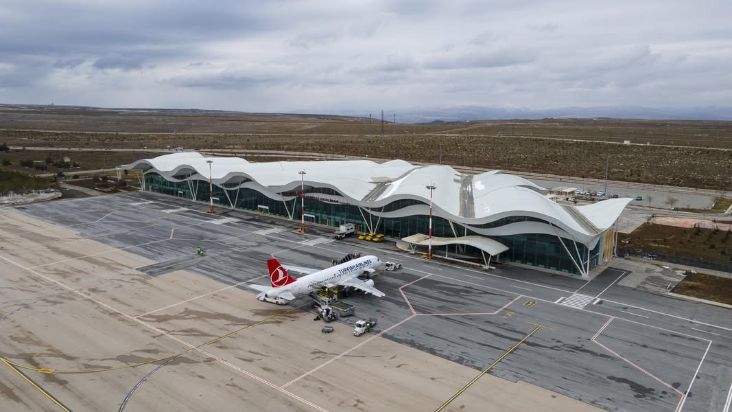 Sivas Nuri Demirağ Havalimanı, 2025 Nisan ayında 45.026 yolcuya hizmet verdi