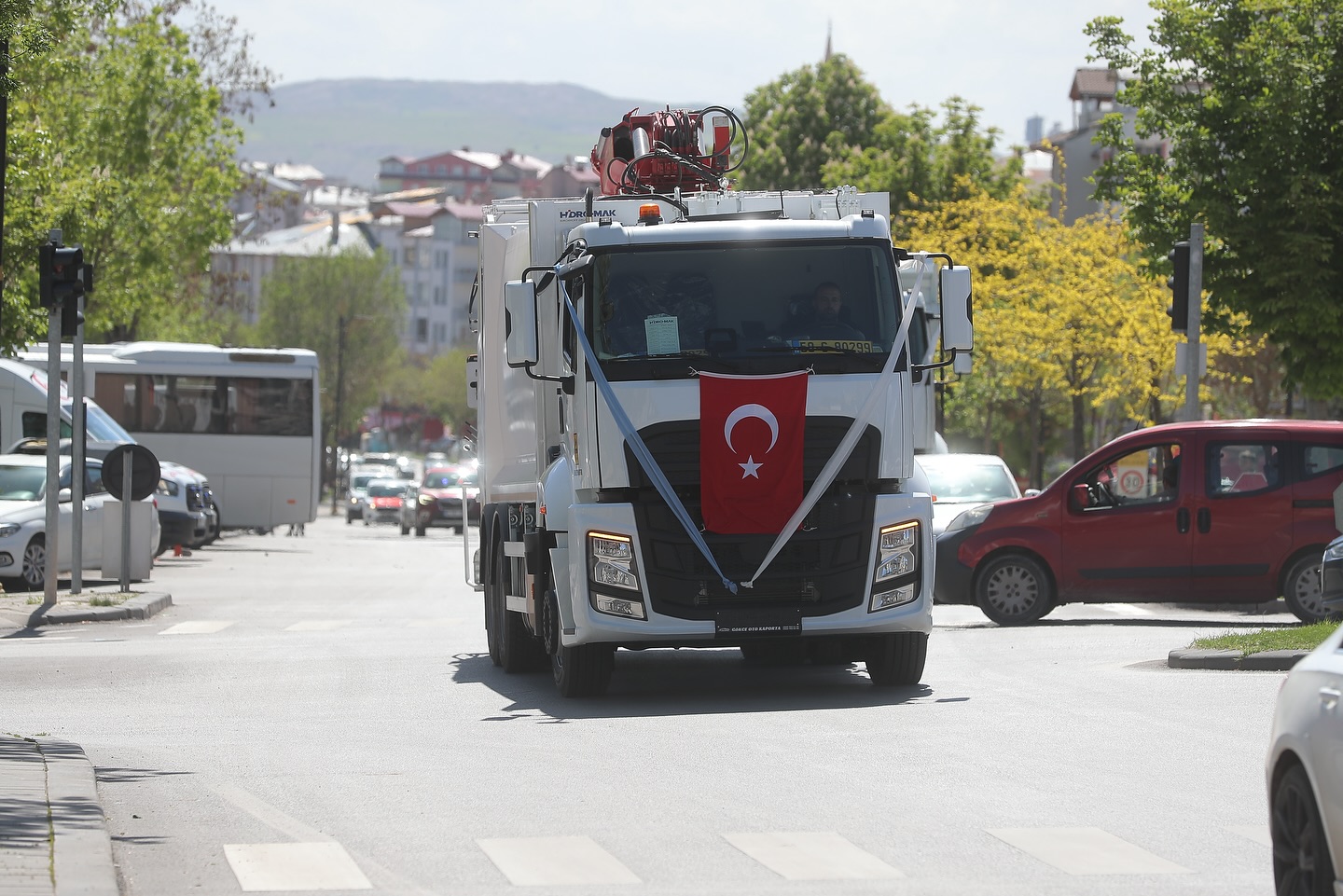 Yeni Araç Filomuzla Şehrimize Güç Katıyoruz