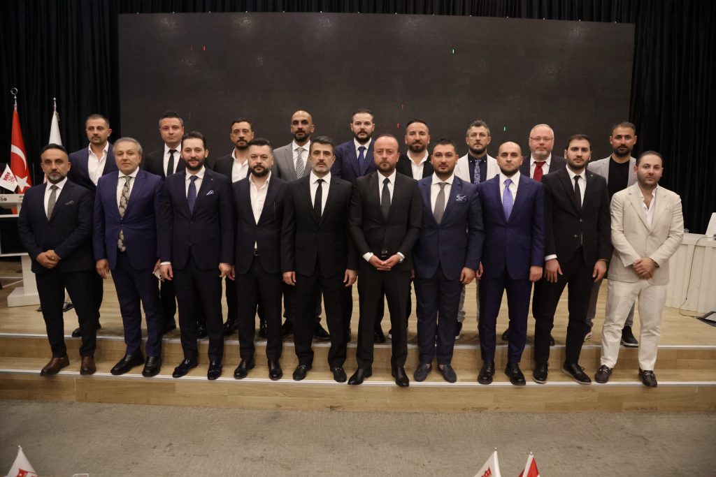 Sivasspor’da Görev Dağıtımı Yapıldı