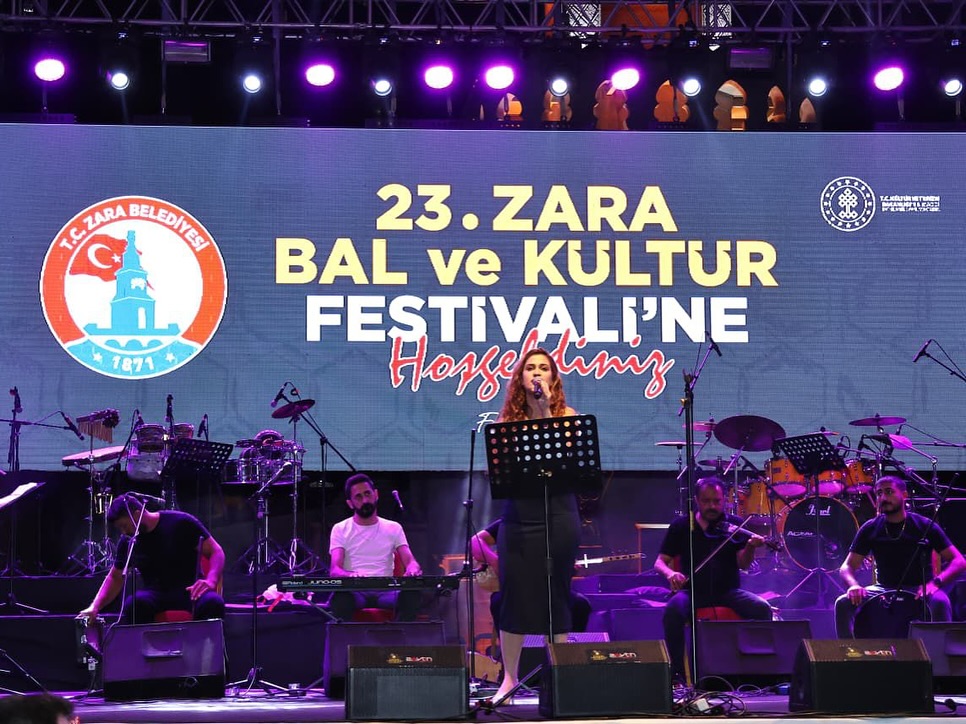 Sivas 23. Zara Bal ve Kültür Festivali
