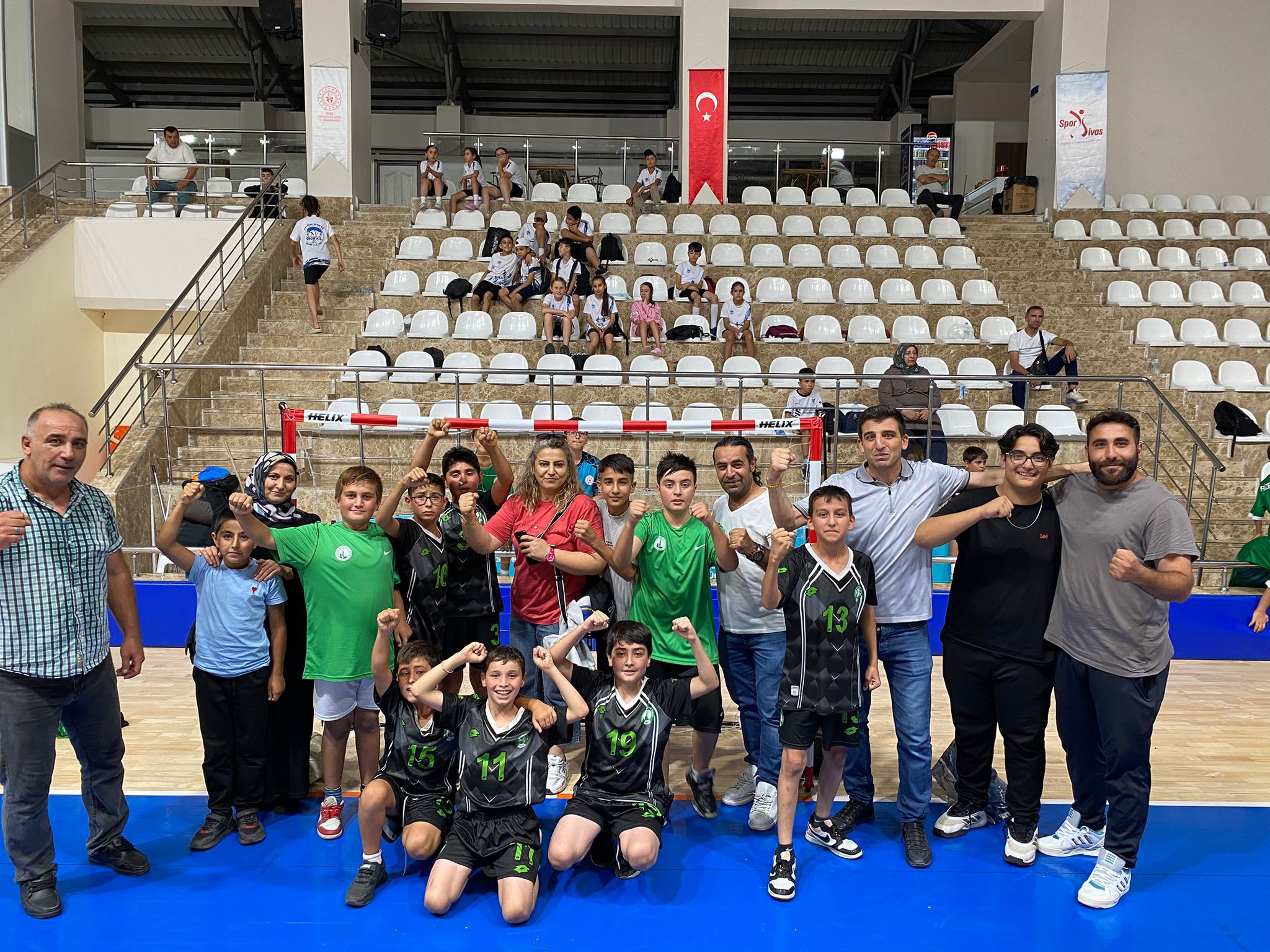 Sivas Belediye Spor Kulubü 2014 Doğumlu Mini Minikler Türkiye Şampiyonasında 2.ci Oldu