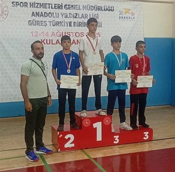 Sivaslı Güreşçimiz, Türkiye İkincisi Oldu