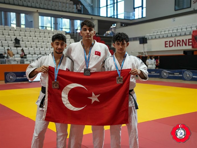 Sivaslı Judocularımızdan Balkan Şampiyonasında Tarihi Başarı