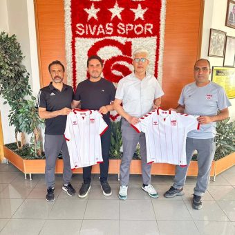 Sivasspor Futbol Akademi & Halil Rıfat Paşa Anadolu Lisesi El Ele