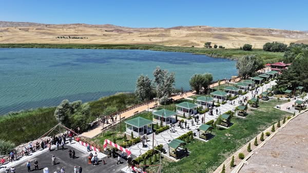 Sivas’ta Hafik Gölü, Yeni Görünümüyle Misafirlerini Bekliyor.