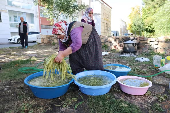 Kazanlar Kuruldu, Ateşler Yakıldı. Sivas’ta Kış Hazırlıkları Başladı