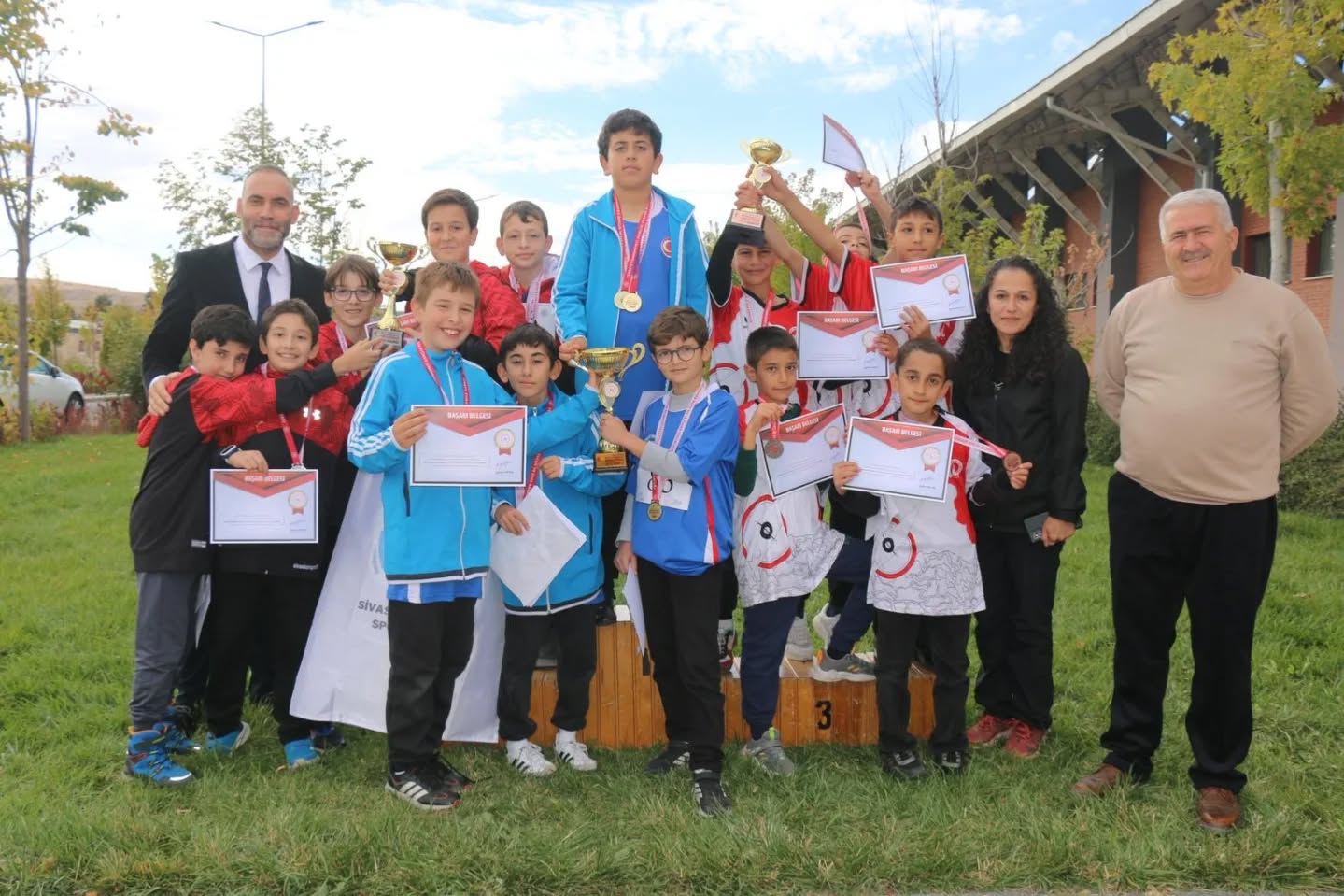 Okul Sporları Oryantring İl Birinciliği Müsabakaları Heyecan Dolu Mücadelelerin Ardından Sona Erdi.