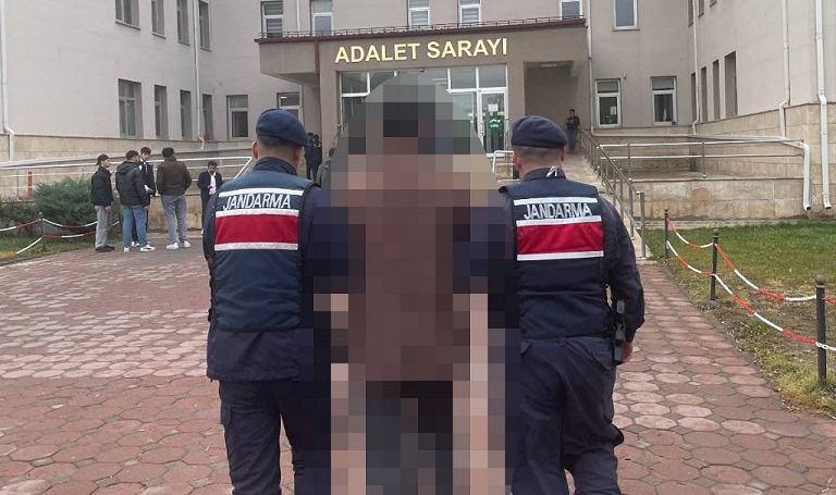 Sivas İl Jandarma Ekiplerince FETÖ/PDY Sucundan Kesinleşmiş Cezası Bulunan Şahıs Yakalandı