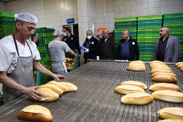 Sivas Zabıta Ekiplerinden Fırınlarda Hijyen Ve Gramaj Denetimi