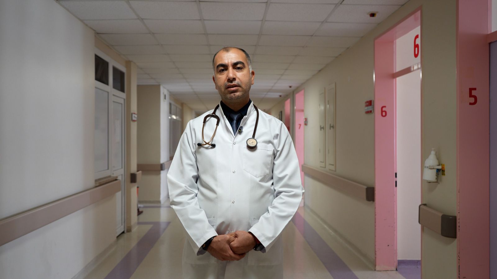 Cumhuriyet Üniversite Hastanesinde Göğüs Cerrahisinde Nadir Görülen Tümör Başarıyla Çıkarıldı