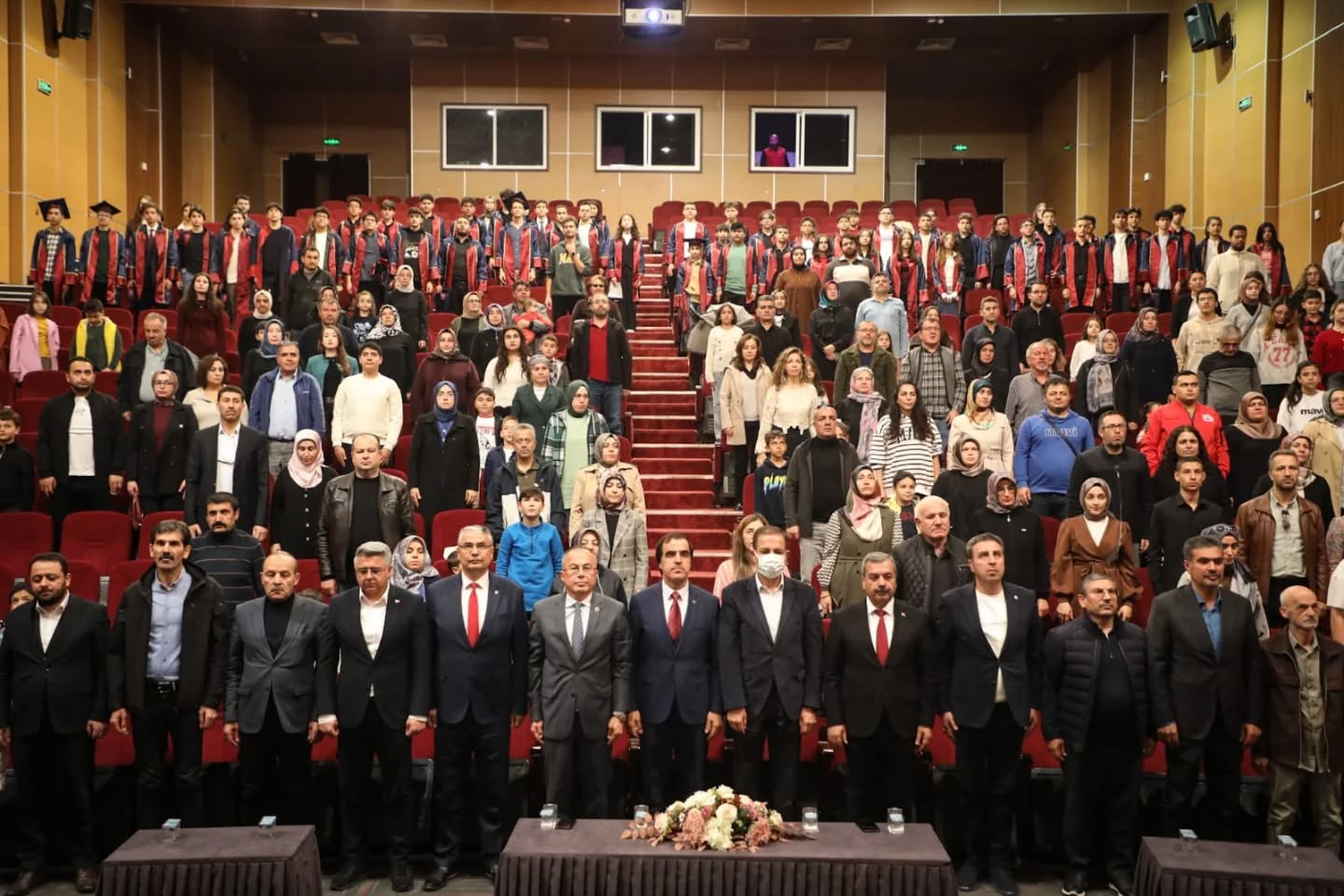 81 ilde Eş Zamanlı Olarak Gerçekleştirilen DENEYAP Türkiye Mezuniyet Töreni, Sivas’ta Büyük Bir Coşku ve Gururla Kutlandı.