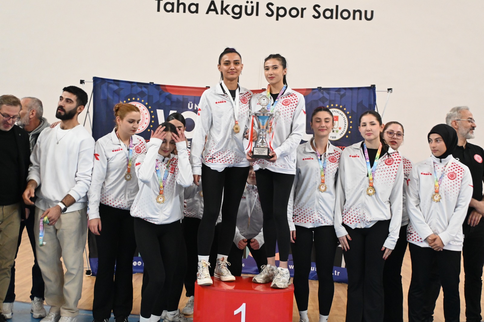 Sivas Cumhuriyet Üniversitesi, Üniversitelerarası Voleybol Türkiye Şampiyonası Eleme Grubu Müsabakalarına Ev Sahipliği Yaptı