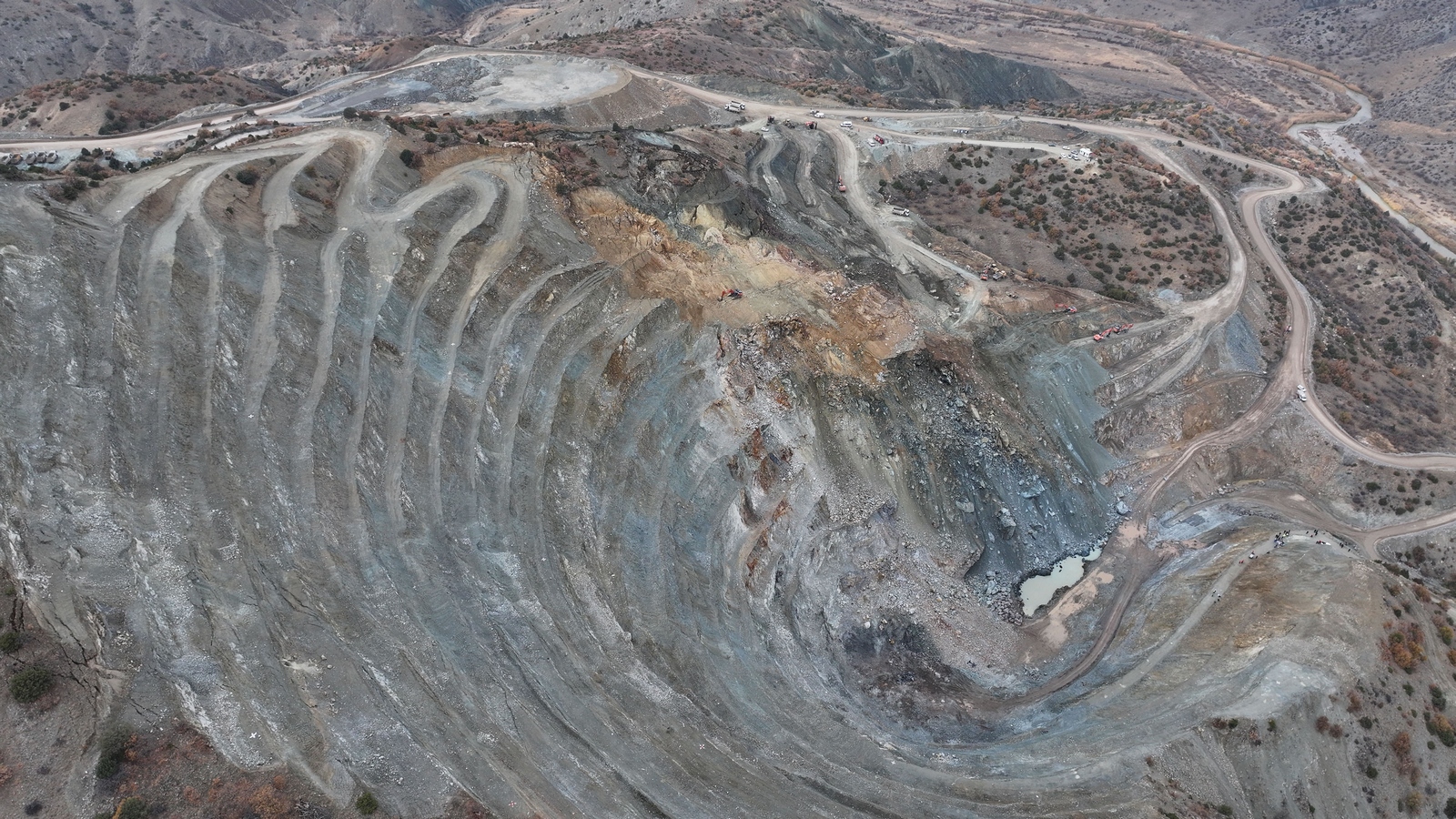 Sivas Divriği Kaza Olan Maden Ocağında Sivas Valisi Şimşekten İnceleme