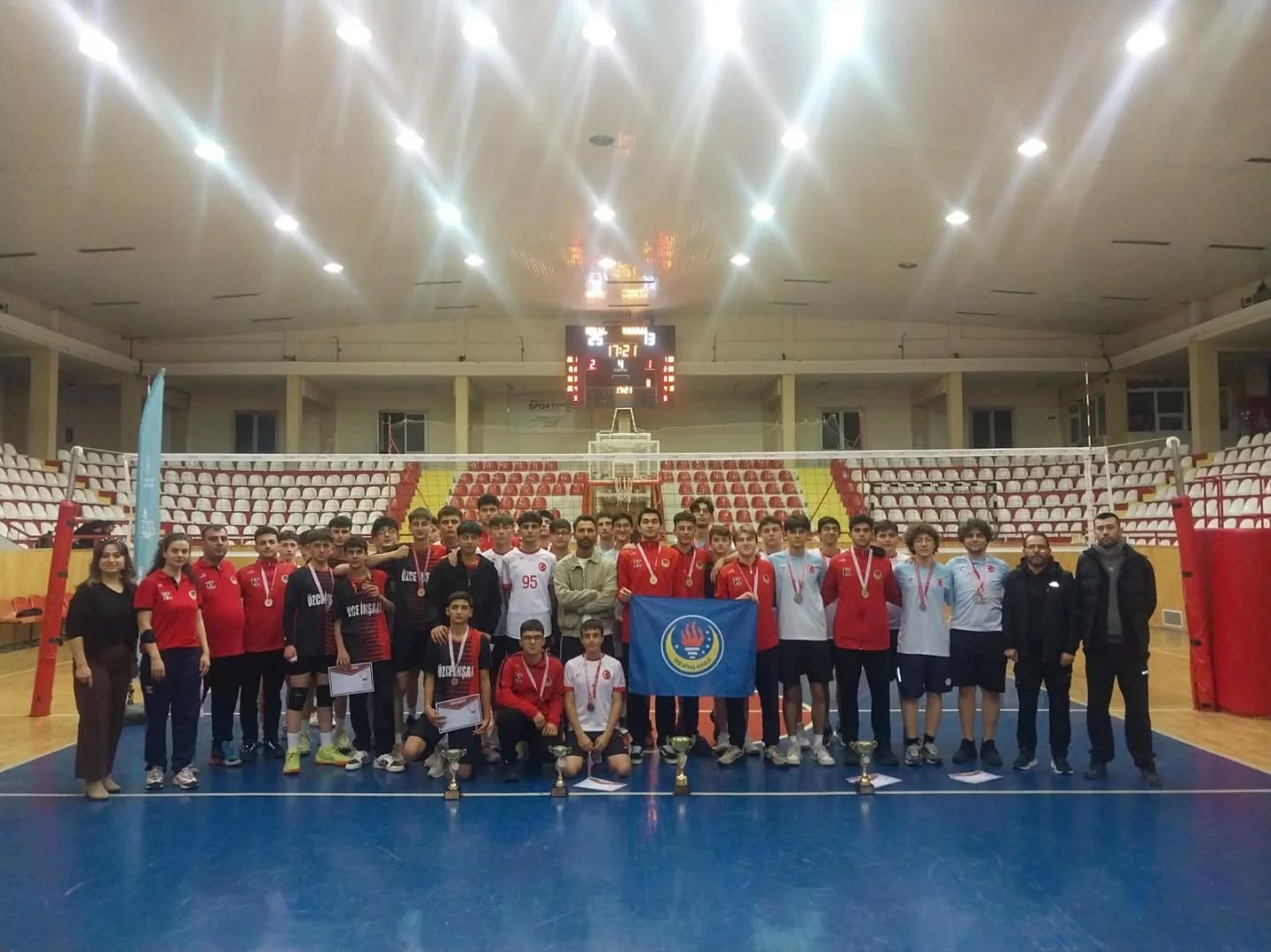 Sivas’ta Gençler-A Erkekler Voleybol İl Birinciliği Müsabakaları Sona Erdi