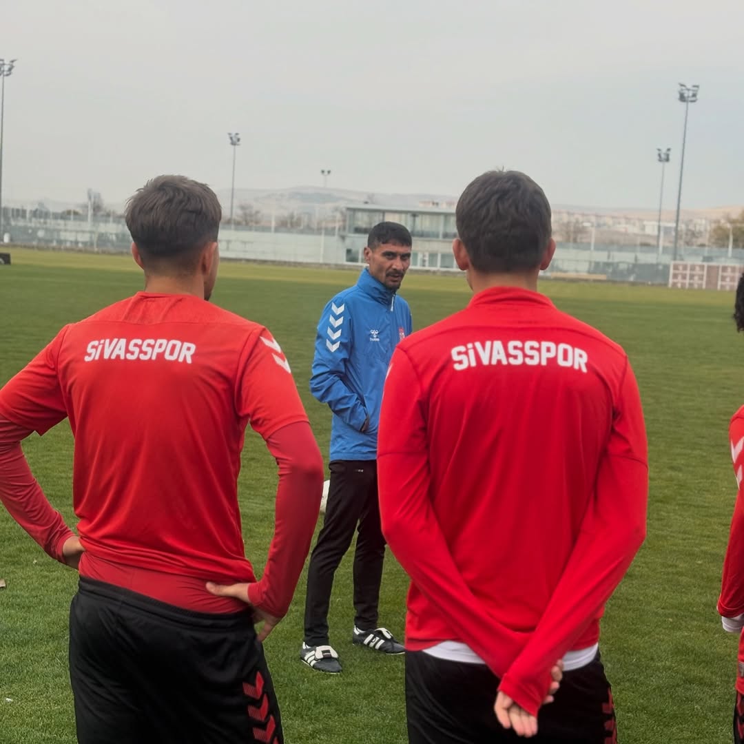 U19 Özbelsan Sivasspor Takımında Genç Yetenekler Yoğun Tempoyla Hazırlanıyor