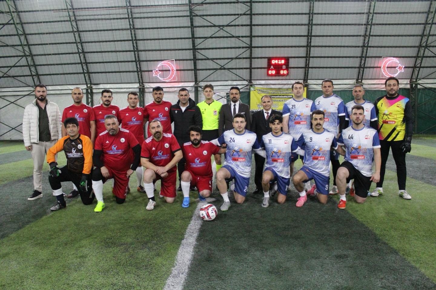 Sivas Belediyesi Tarafından Düzenlenen Geleneksel Birimler Arası Futbol Turnuvası Başladı.