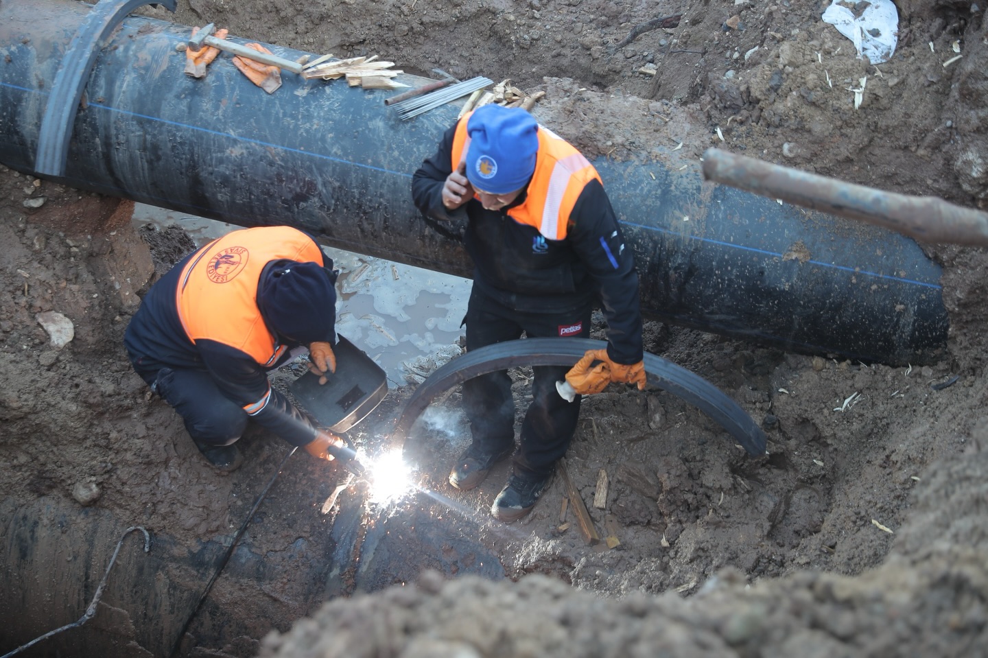Sivas Paşabahçe Mevkiinde Çelik İçme Suyu Hattında Meydana Gelen Arızaya Giderildi