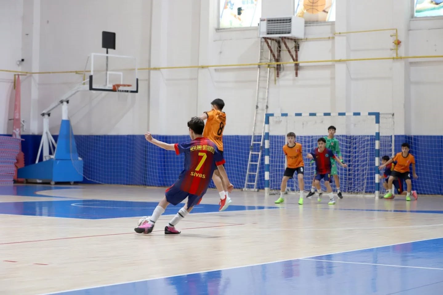 Sivas’ta Okul Sporlarında Yıldız Erkekler Futsal İl Birinciliği Müsabakaları Sona erdi